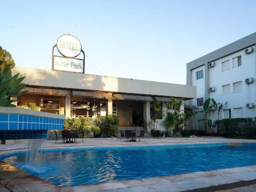 Attie Park Hotel Uberlândia Zewnętrze zdjęcie